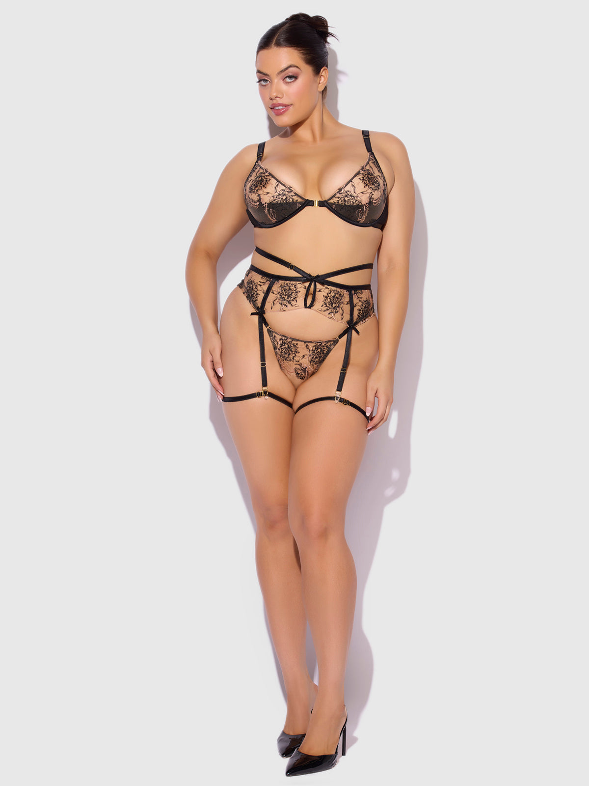 DELILAH EMBROIDERED PUSH UP BRA, GARTER & THONG SET